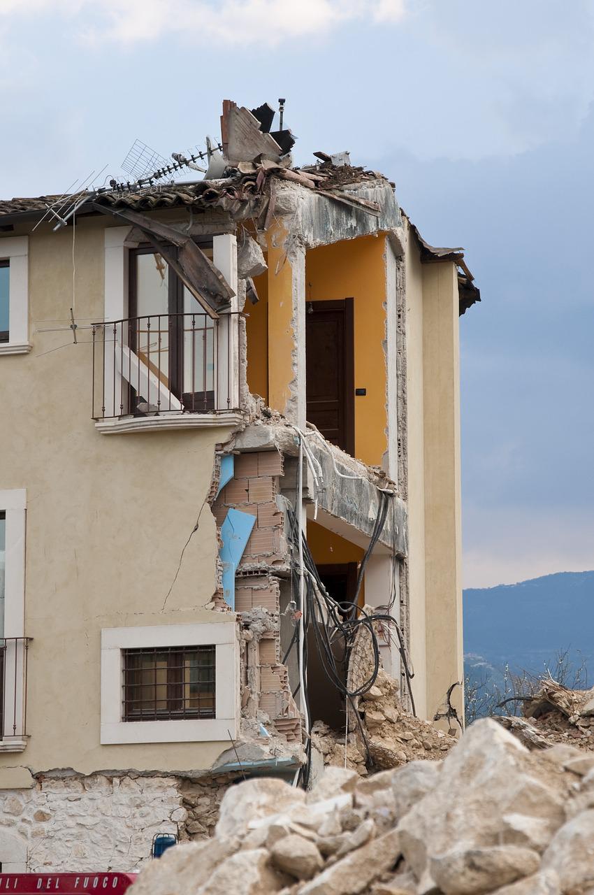 earthquake, rubble, collapse-1665884.jpg